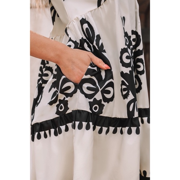 Black Vintage High Waist Short Sleeve Dress - Picture 4 of 7